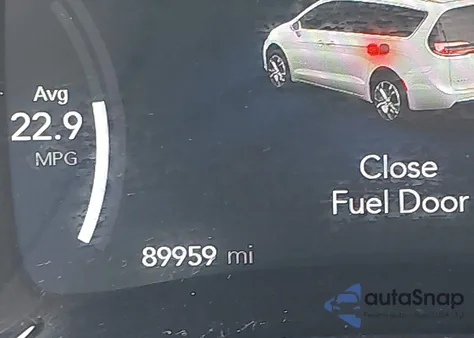 2021 Chrysler Pacifica Hybrid Touring L z USA, uszkodzony, nr VIN 2C4RC1L74MR586341